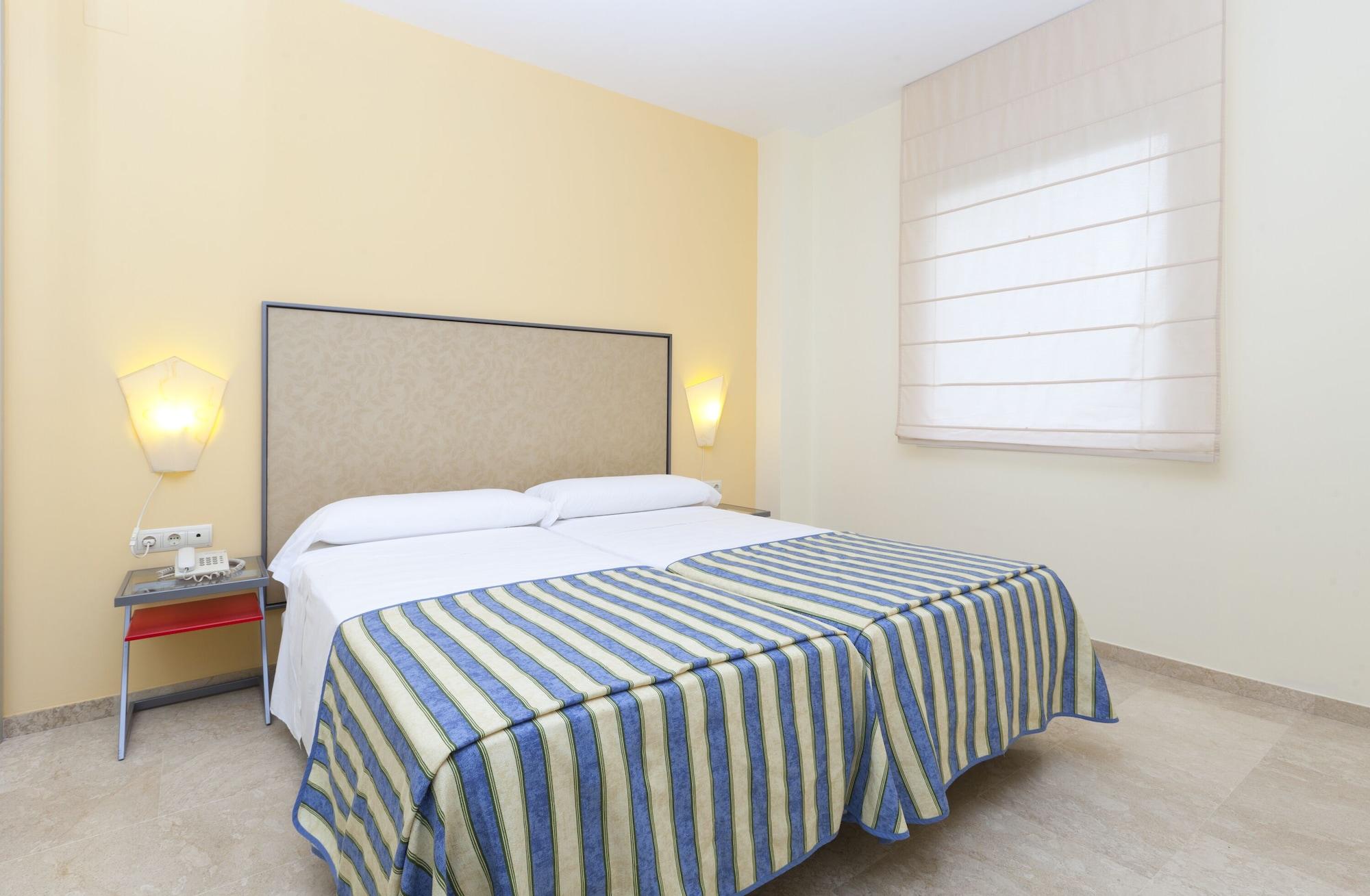 Apartamentos Vertice Sevilla Aljarafe Bormujos Dış mekan fotoğraf