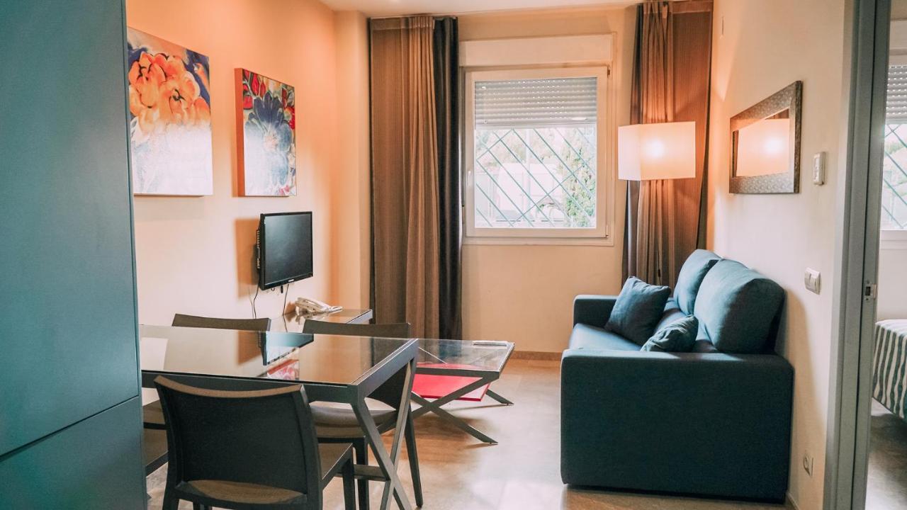 Apartamentos Vertice Sevilla Aljarafe Bormujos Dış mekan fotoğraf